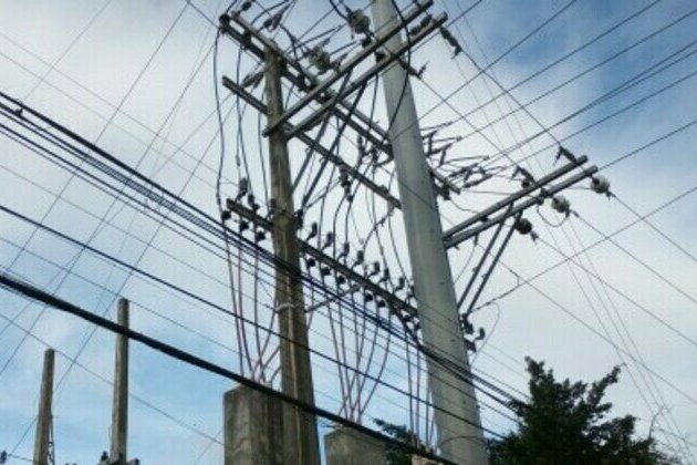 Meralco helps restore power in 'Odette'-hit areas