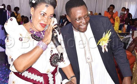 Babirye ne Ssebulime ku kwanjula kwabwe. Babirye ne Ssebulime ku kwanjula kwabwe.