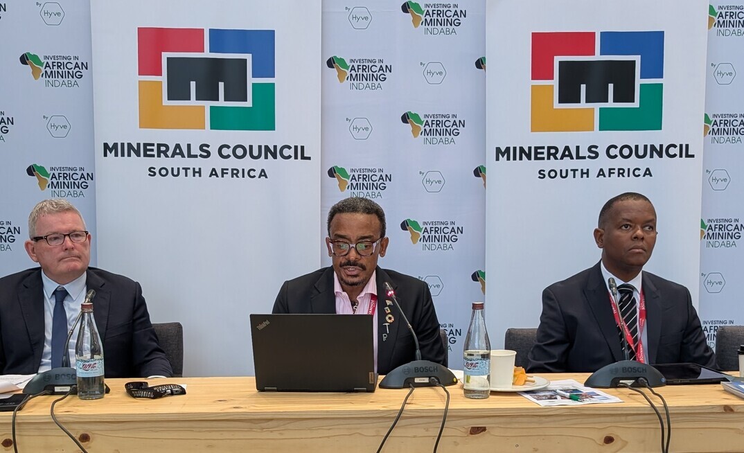 MCSA president Paul Dunne, MCSA chief executive Mzila Mthenjane, MCSA acting chief economist Bongani Motsa