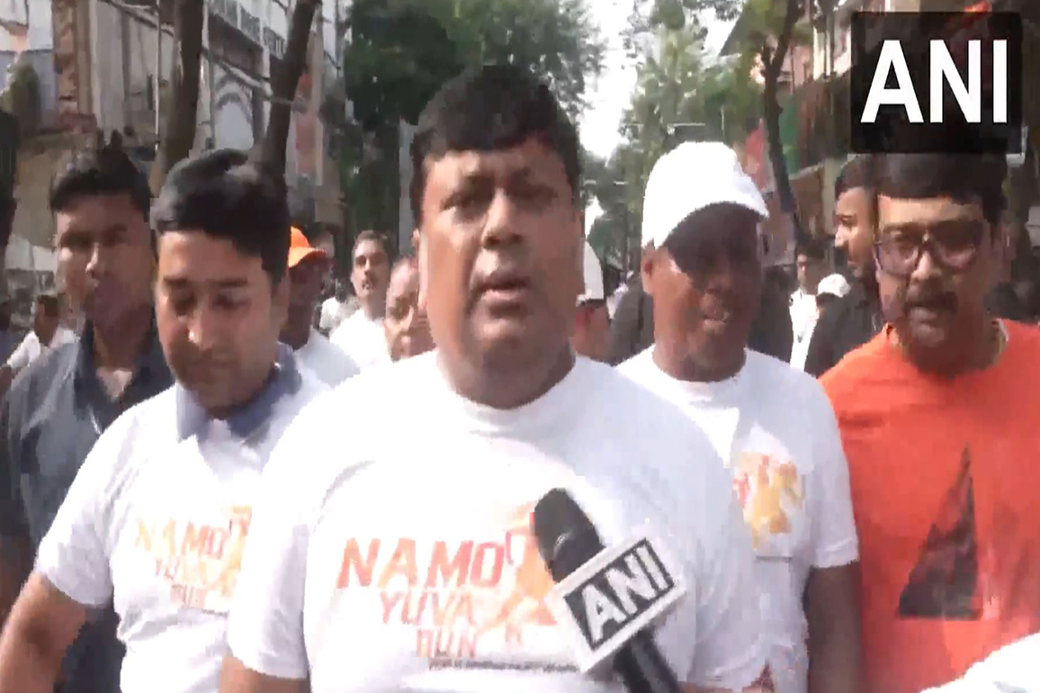 "I call on youth to root out addiction from society":Sukanta Majumdar joins 'Namo Yuva Run' in Kolkata