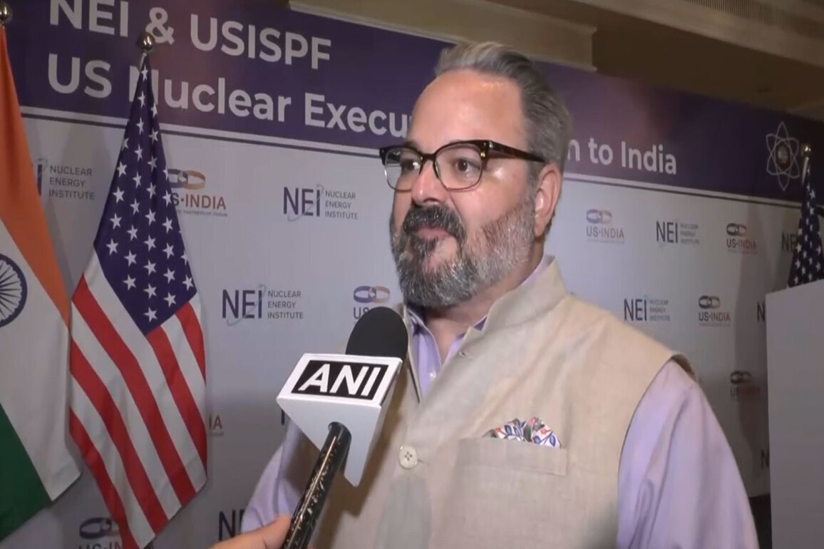 USISPF Official holds talks on nuclear energy with Maha ministers