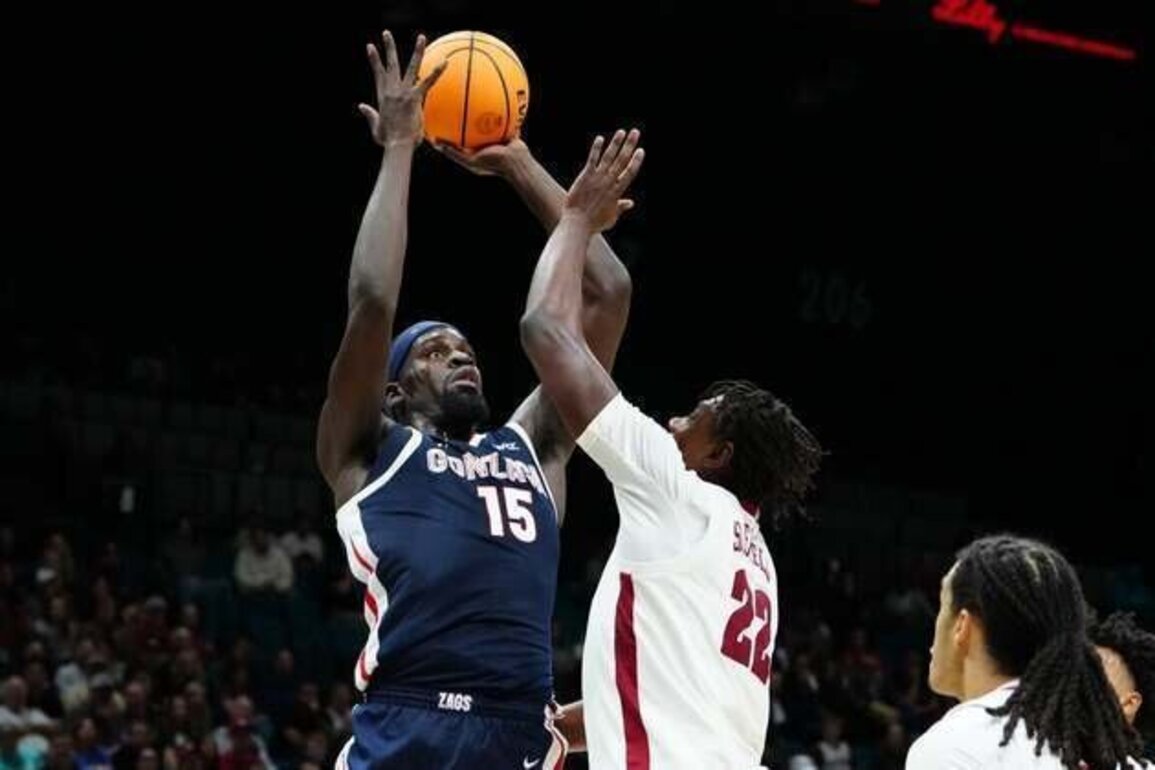 Back on track, No. 11 Gonzaga set to face North Florida