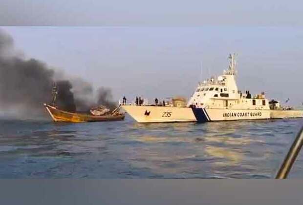 Maharashtra: Fishing boat catches fire off Raigad coast; all 18 crew members rescued