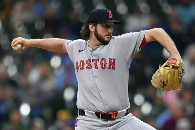 Red Sox put RHP Justin Slaten (shoulder) on 15-day IL