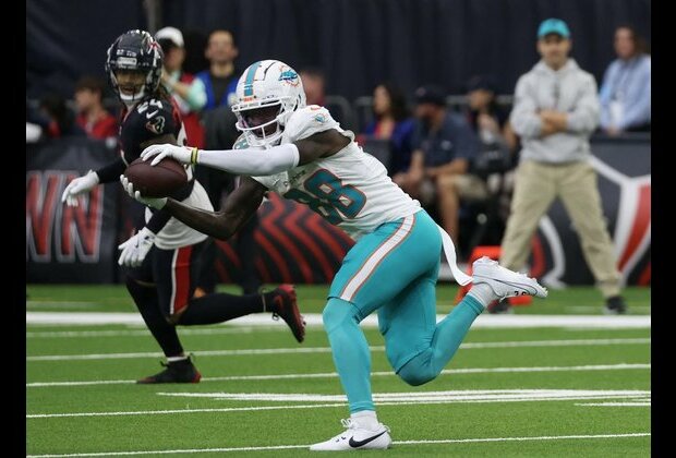 Dolphins WR Grant DuBose to return home after hospital stay