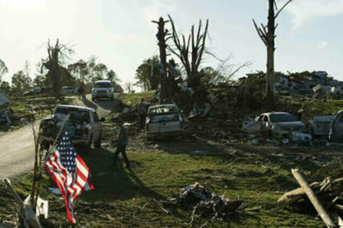 Tornadoes kill dozens in US (VIDEOS)