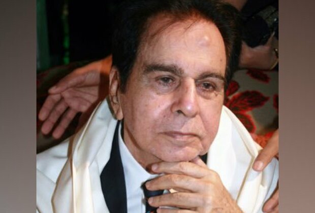 Celebs, fanspray for Dilip Kumar's speedy recovery