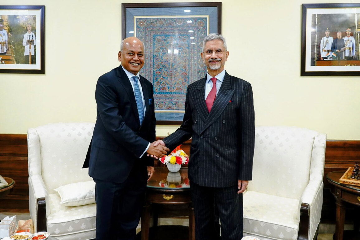 Jaishankar meets IORA Secretary General Sanjiv Ranjan, reviews priorities for Indian Ocean Cooperation