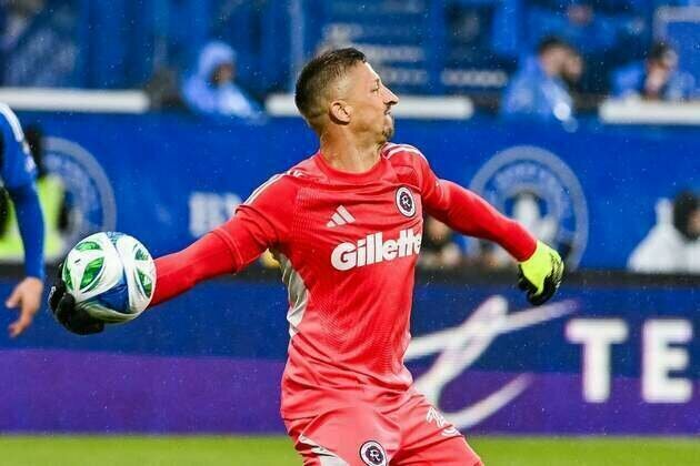 Revolution waive GK Aljaz Ivacic