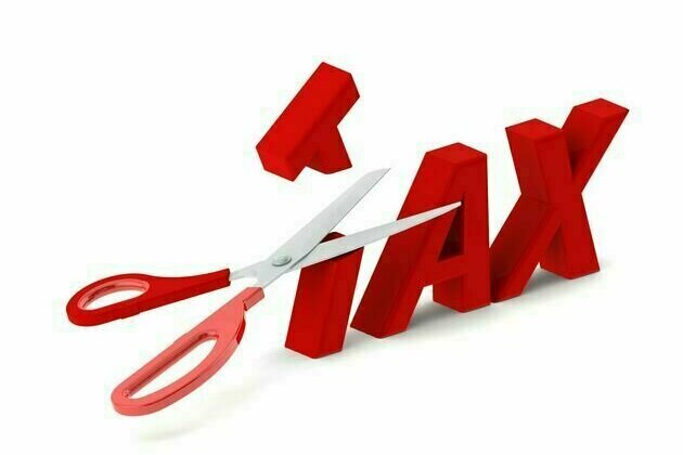 Voters have a clear choice. Labor's long term and equitable tax reform or the Coalition's big but one-off tax cuts