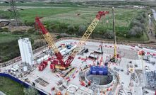 Caroline TBM lowered into position for Thames  tunnelling
