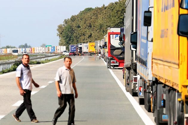Europol Says Breaks Up Migrant-Smuggling Ring