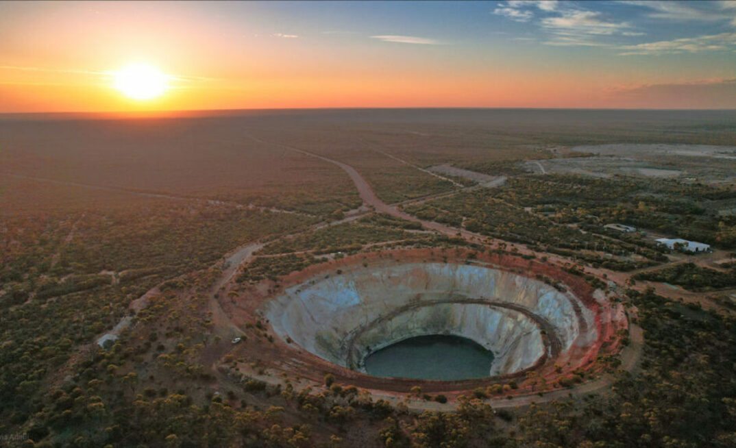 The Mt Gibson pit.