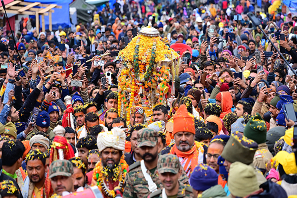Uttarakhand: Panchmukhi Doli reaches Kedarnath Dham; doors set to open tomorrow