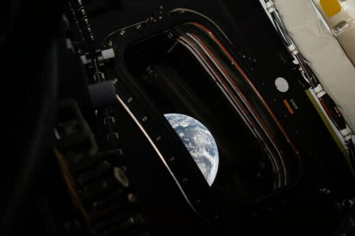 Artemis II astronauts to study the Moon's surface