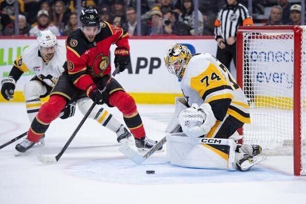 Sidney Crosby exits, but Penguins nip Senators in shootout