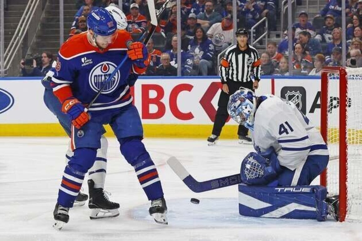 Maple Leafs skate past Oilers 5-2 for third straight win