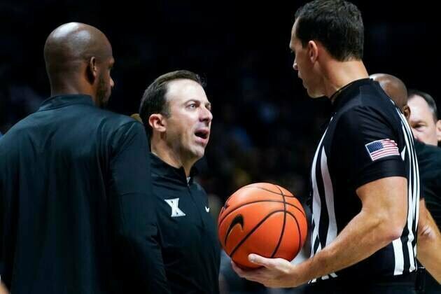 Coach Richard Pitino, new-look Xavier open with more-established Marist