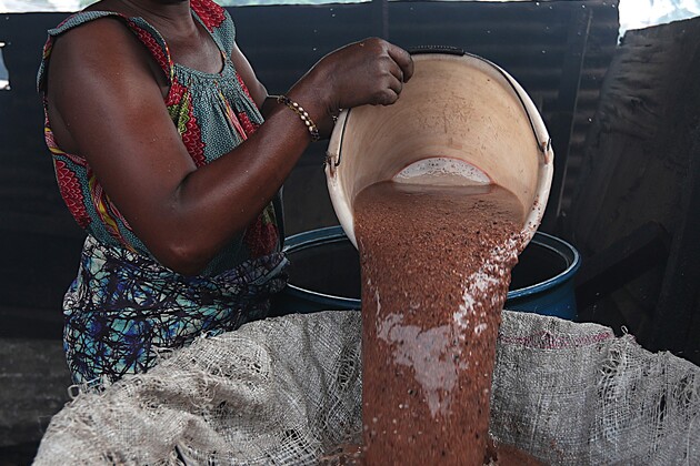 COTE D'IVOIRE-ABIDJAN-DOLO-PRODUCTION