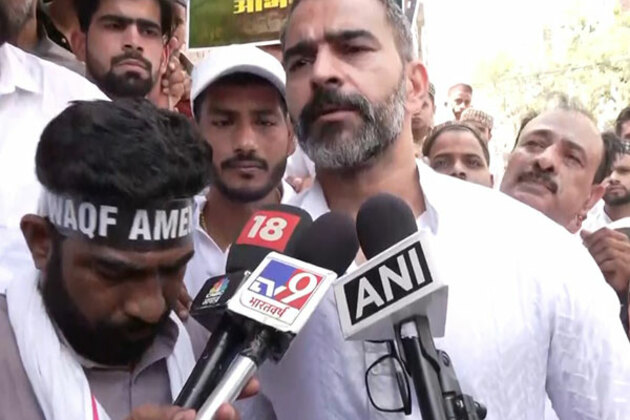 AIMIM, other Muslim organisations protest against Waqf Amendment Act in Jaipur
