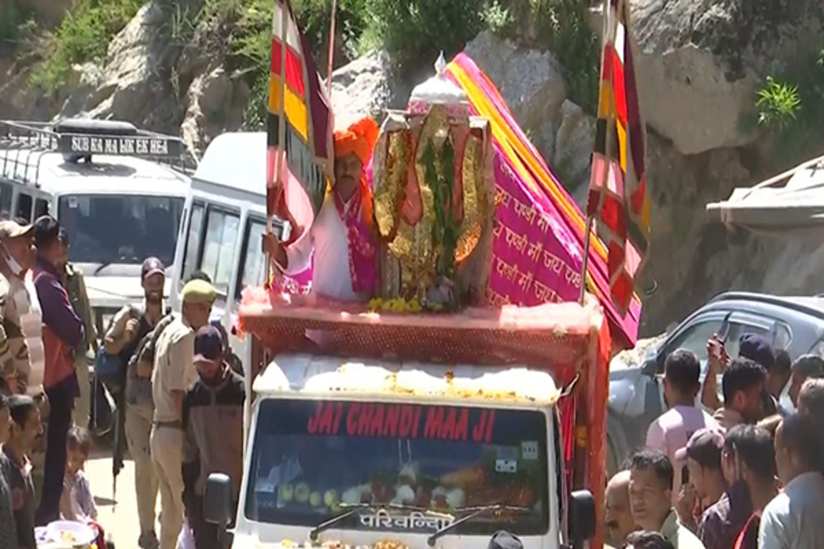 J-K: Chadi for Machail Mata pilgrimage arrives at Chasoti area in Kishtwar; over 60 dead, rescue operation continues