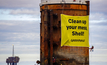 Greenpeace board Shell platforms over decom concerns