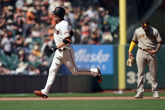 Giants look for sweep as Padres' pitching problems persist