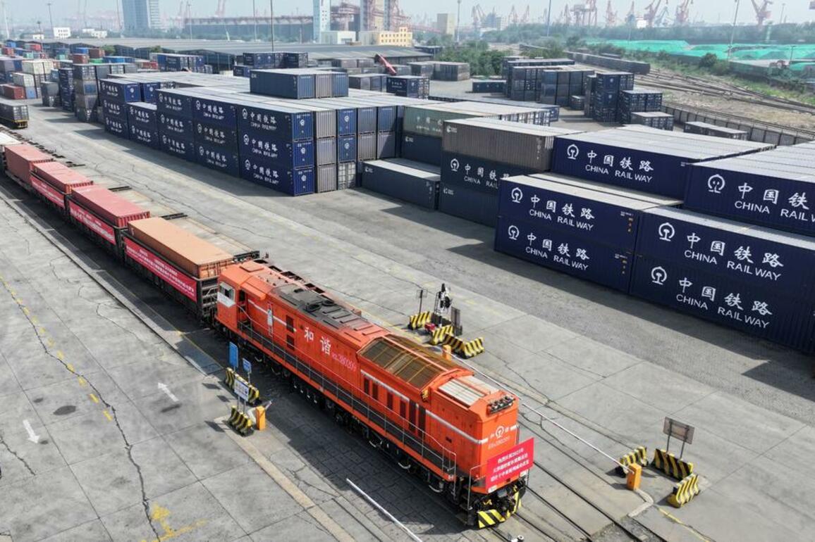 China-Central Asia freight trains soaring amid closer economic ties