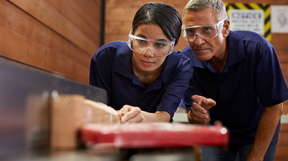 Construction apprenticeships lead to a well-paid career, says FMB