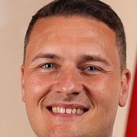 UK Health Secretary Streeting quits cabinet, may challenge Starmer