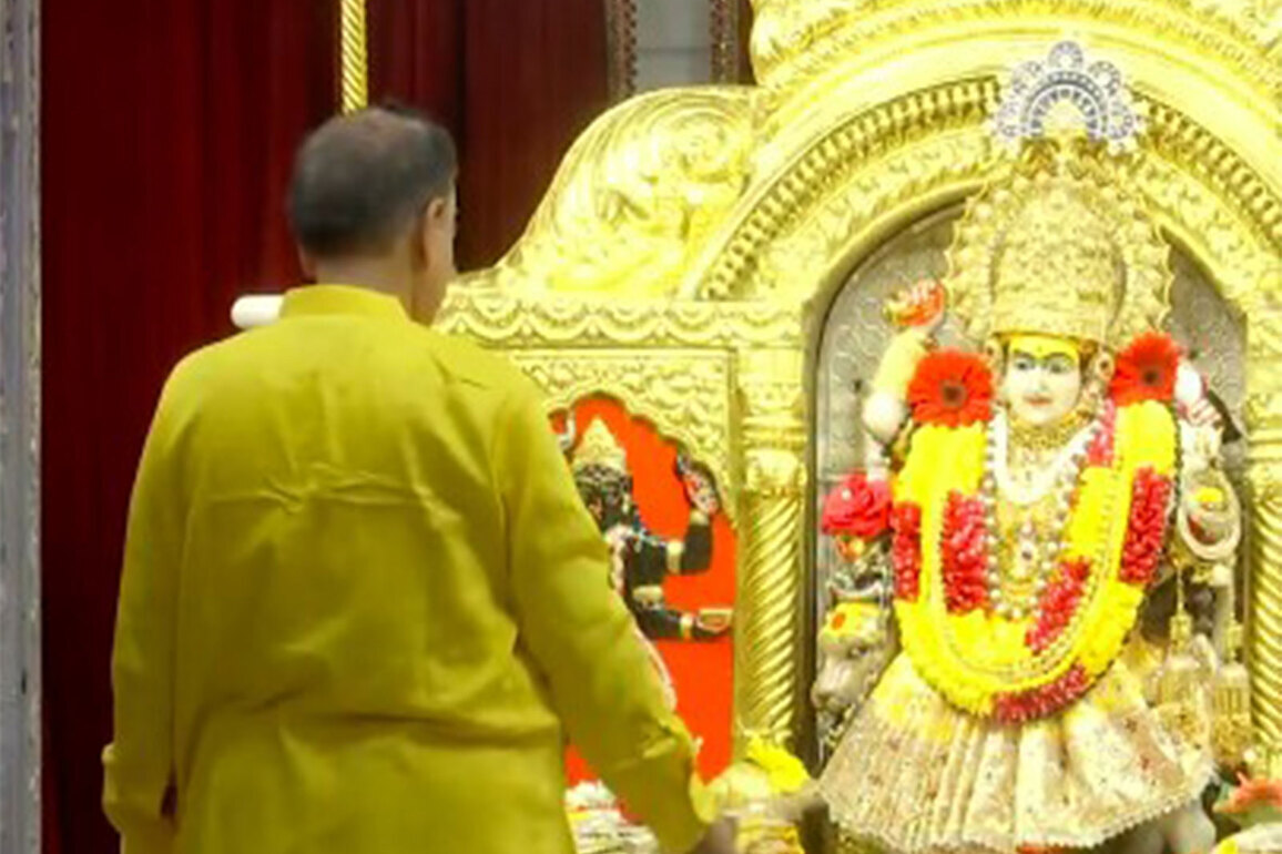Morning 'Aarti' performed at major temples across India on first day of Chaitra Navratri