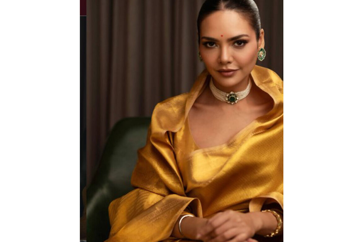 "Back home... tough to be in situation": Esha Gupta returns to India from UAE, thanks authorities