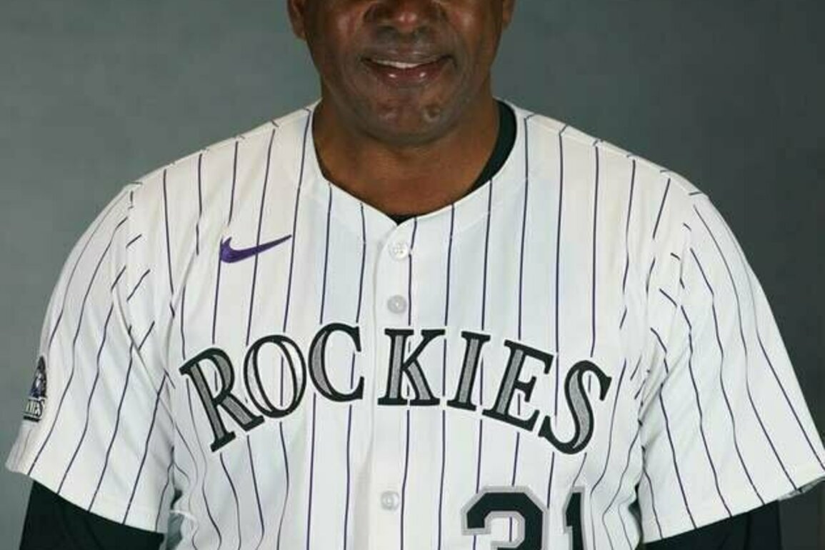 Rockies fire hitting coach Hensley Meulens