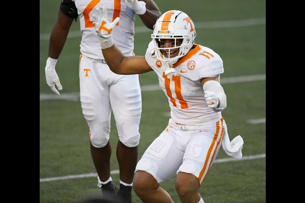 LB Henry To'o To'o announces transfer to Alabama