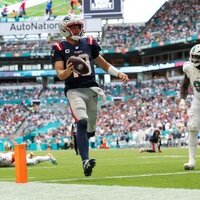 With win over Dolphins, Patriots can stay in No. 1-seed chase