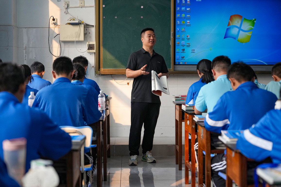 CHINA-YUNNAN-RUILI-SCHOOLS (CN)