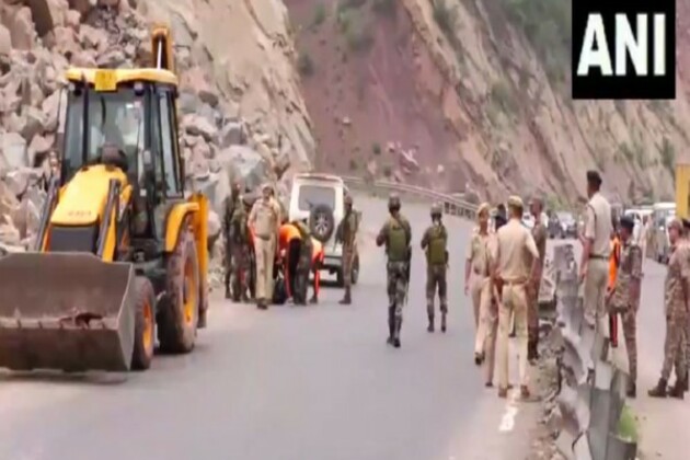 J&K: Trial run held at Yatri Niwas base camp ahead of Amarnath Yatra
