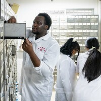 (Int'l Exchange)CHINA-HUNAN-MEDICAL SCHOOL-AFRICAN STUDENTS (CN)