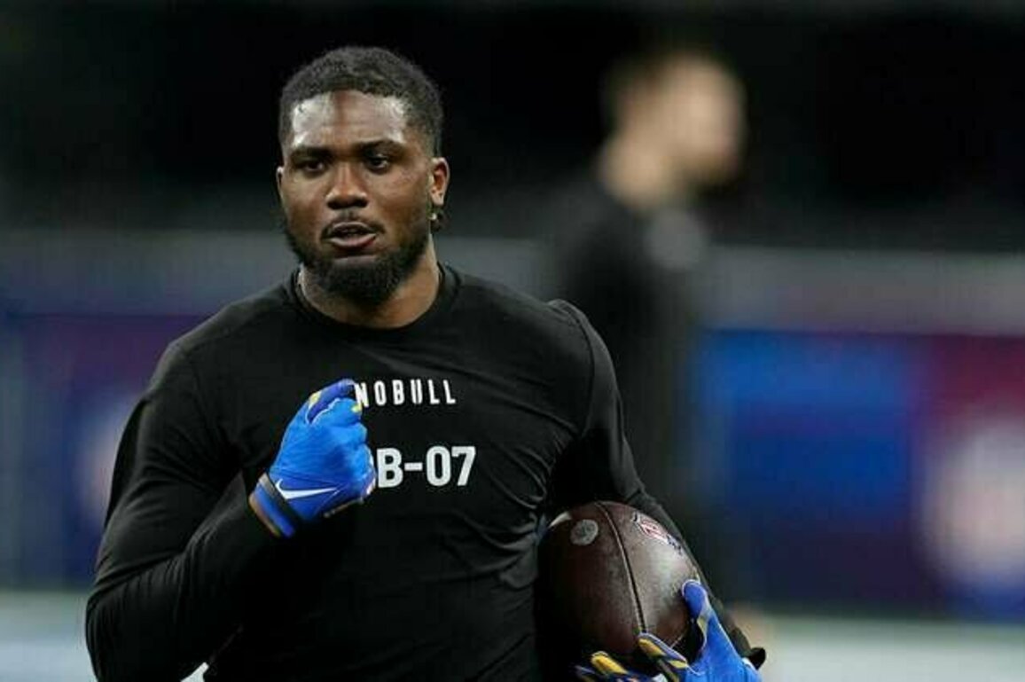 Panthers add cornerback off waivers