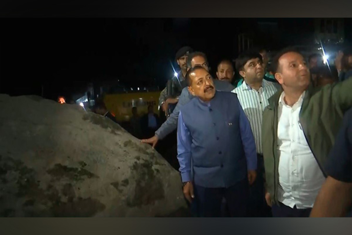 Jitendra Singh visits Kishtwar, oversees relief operations after cloudburst kills 52