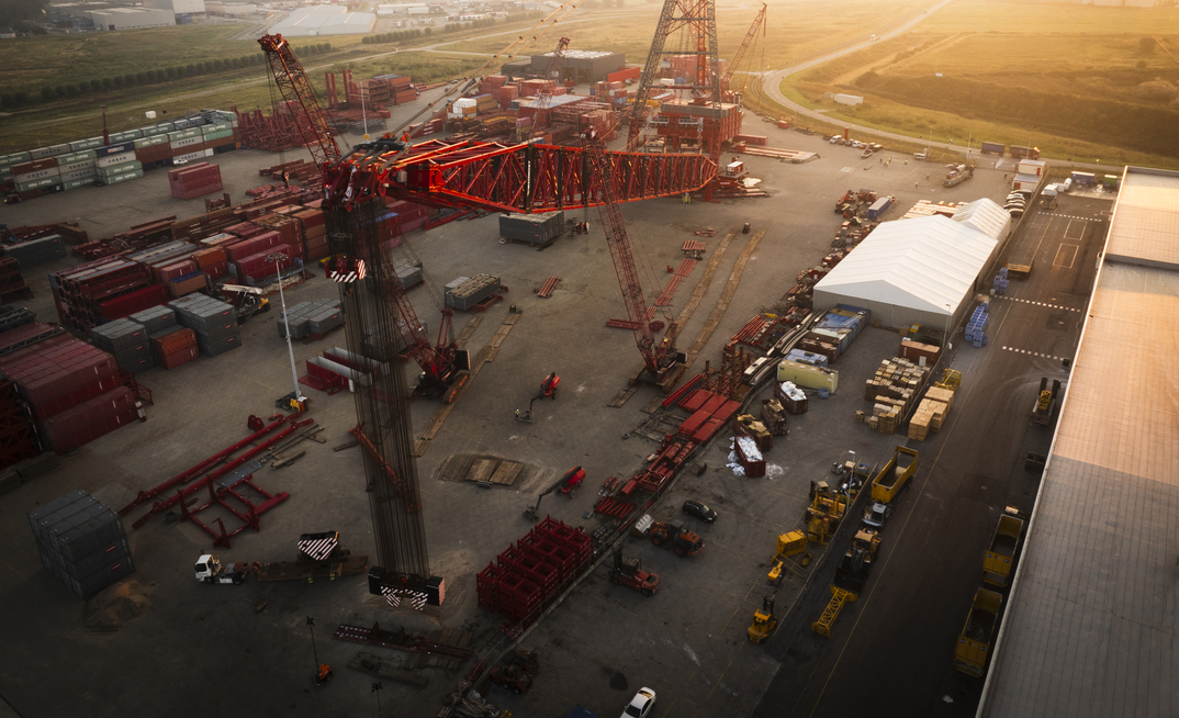 Mammoet’s SK6000 is “the world’s largest land-based crane” and if the company can transport that it can transport any mining equipment