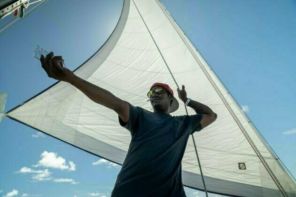 My voyage to explore how Marshallese sailors find their way at sea without technology