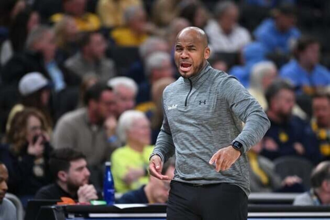 Seton Hall rallies to stun Creighton with last-second putback