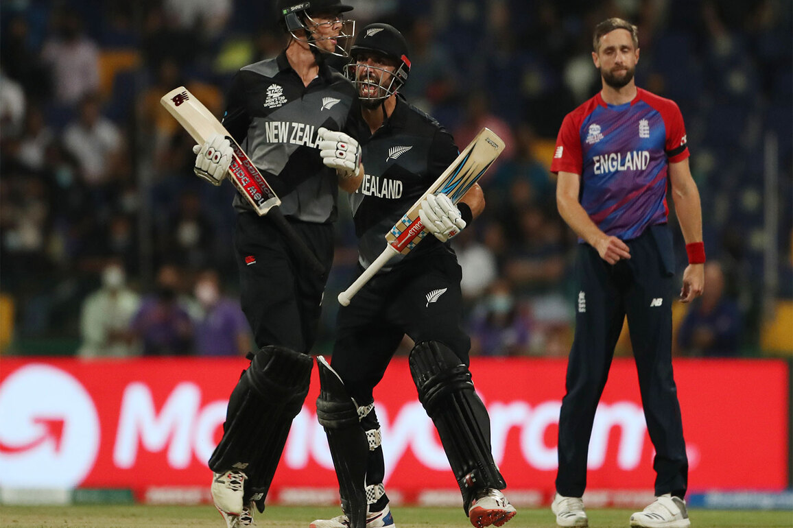 Mitchell, Santner guides New Zealand to series-clinching win over England in Hamilton