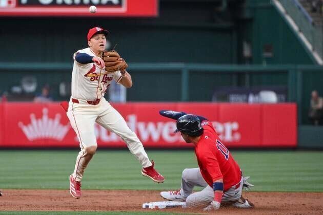 Ranger Suarez stymies Cards, earns first Red Sox win