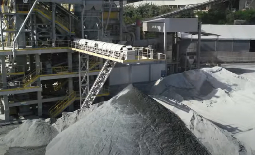 Operação de cimento da Ciplan no DF