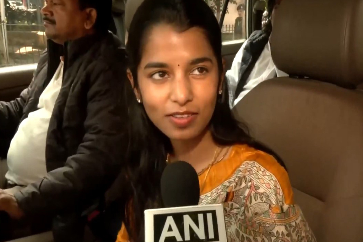 "Oppn might have expressed views strongly had Tejashwi been there": BJP's Maithili Thakur