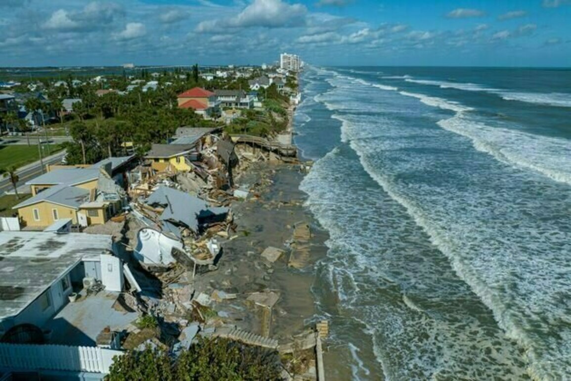 Hurricane forecasters are losing 3 key satellites ahead of peak storm season - a meteorologist explains why it matters