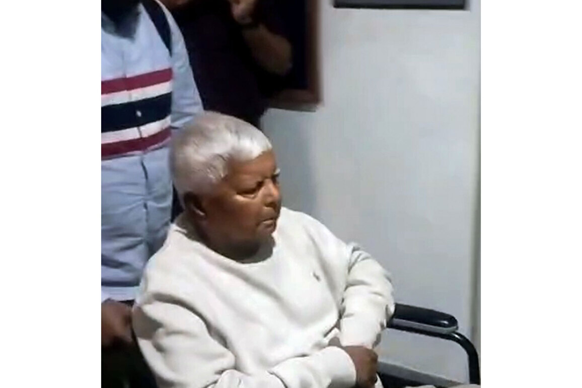 Delhi HC rejects Lalu Yadav's plea in land-for-jobs case, terms it meritless