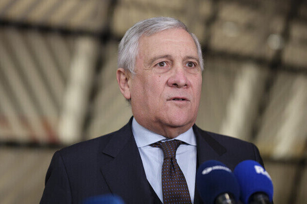 Italian deputy PM wants to swap migrants for children